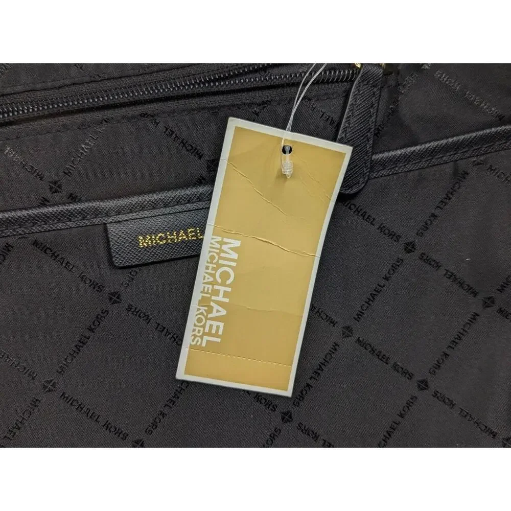 Michael Kors minor cosmetic